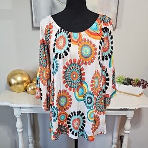 3 for $20 🌈 Boho Mandala Print Bell Sleeve Tunic Top - Small